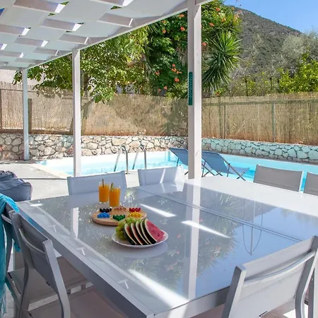 بيت للعطل Galini *